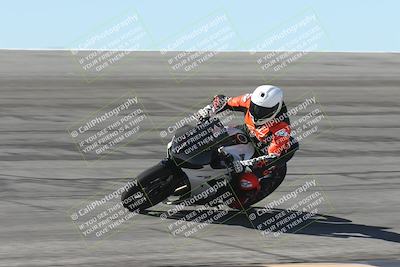 media/Oct-13-2025-Moto Forza (Mon) [[a66d839500]]/4-C Group/Session 2 (Bowl)/